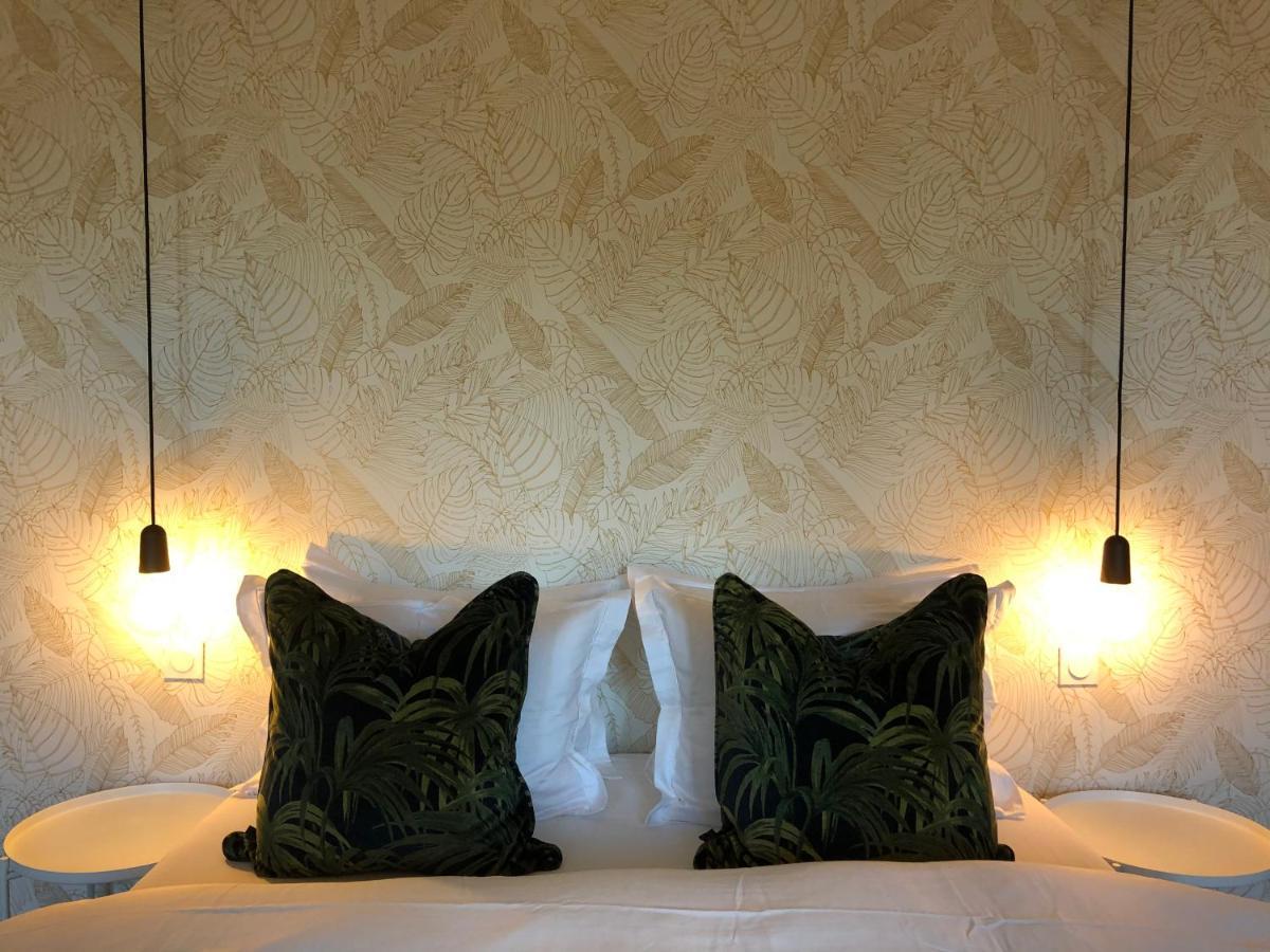 ベルヴェス・ド・カスティヨン Chez Henri Bed & Breakfast エクステリア 写真