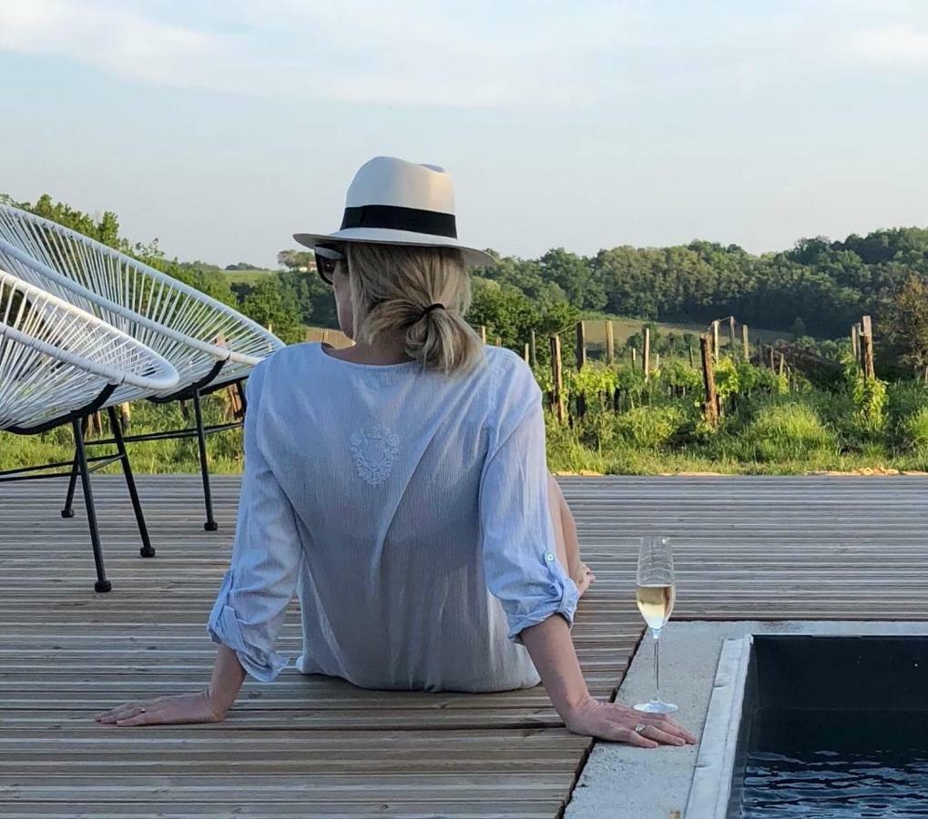 ベルヴェス・ド・カスティヨン Chez Henri Bed & Breakfast エクステリア 写真